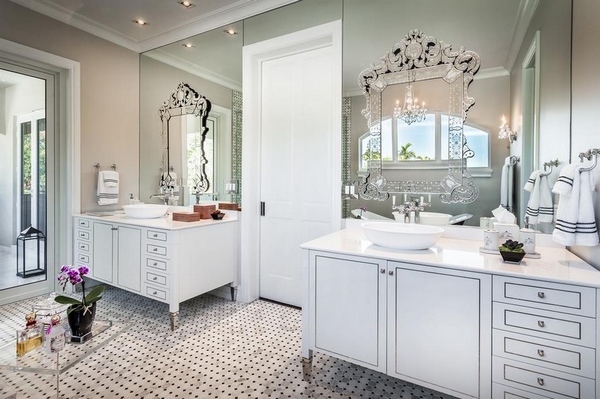 Espelhos para banheiros com molduras
