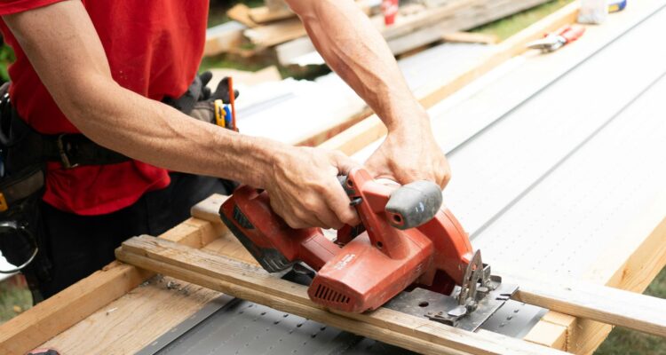 Projetos simples para iniciantes com serra circular ou tico-tico