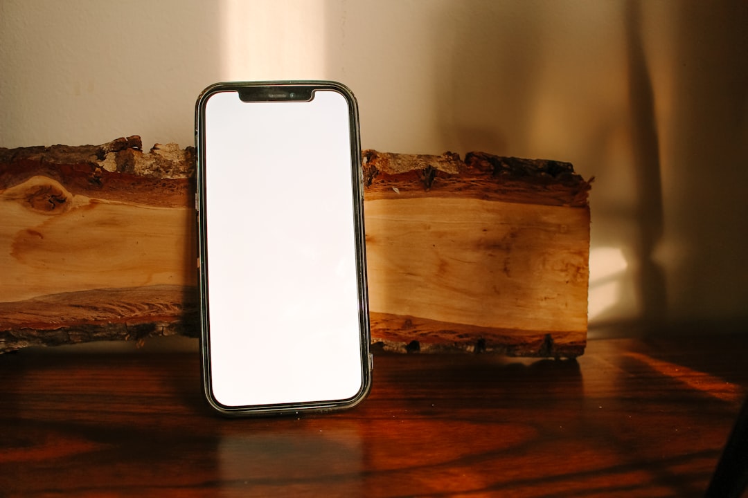 O Escritório Sustentável: Usando Lixeiras 25 Litros e LEDs de Embutir para Construir um Ambiente de Trabalho Eco-Friendly